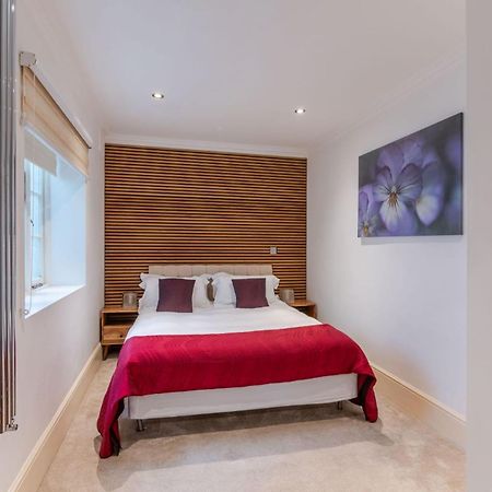 The "Red Room Apartment" - Fitzrovia - By Frankie Says London Exteriör bild