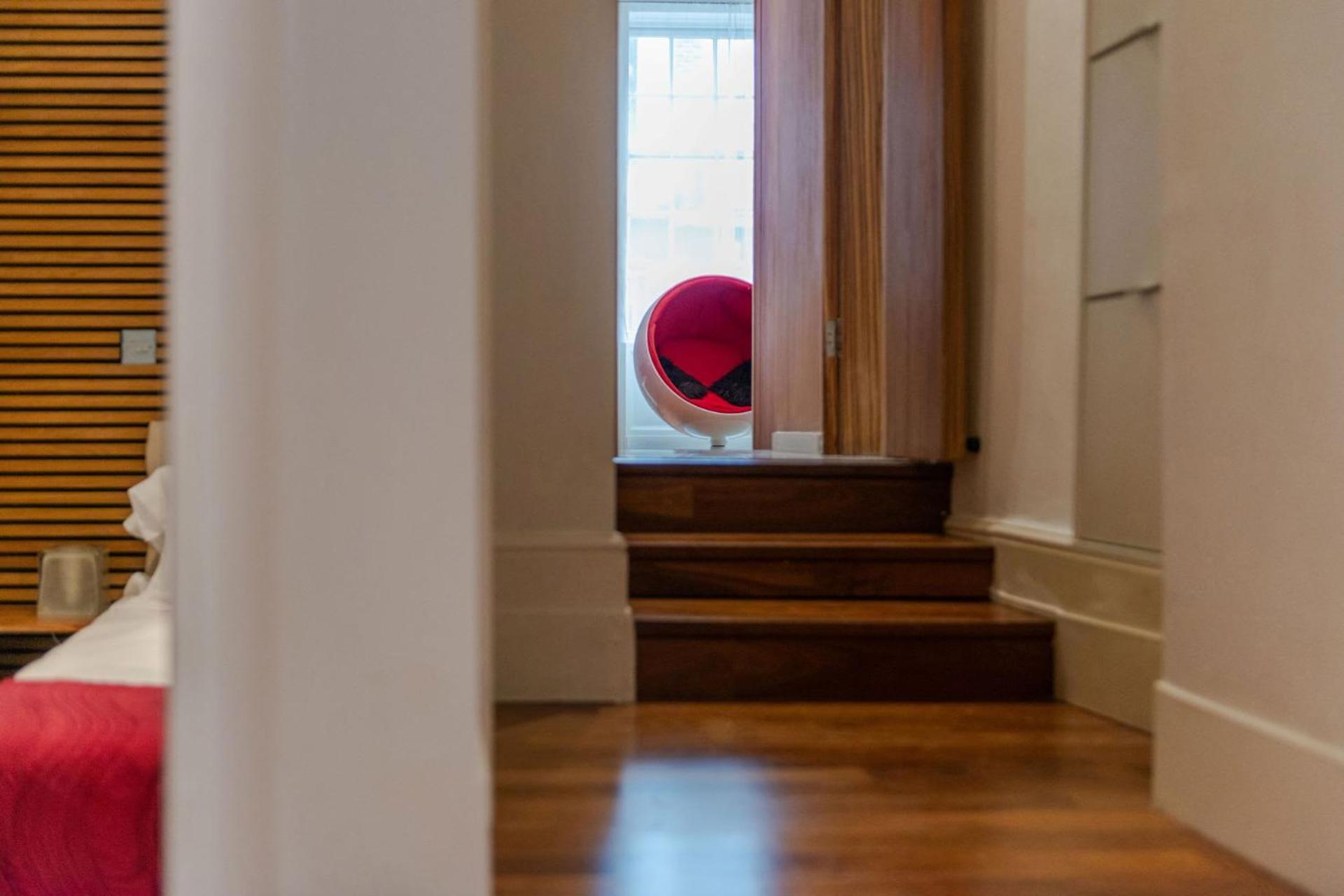 The "Red Room Apartment" - Fitzrovia - By Frankie Says London Exteriör bild