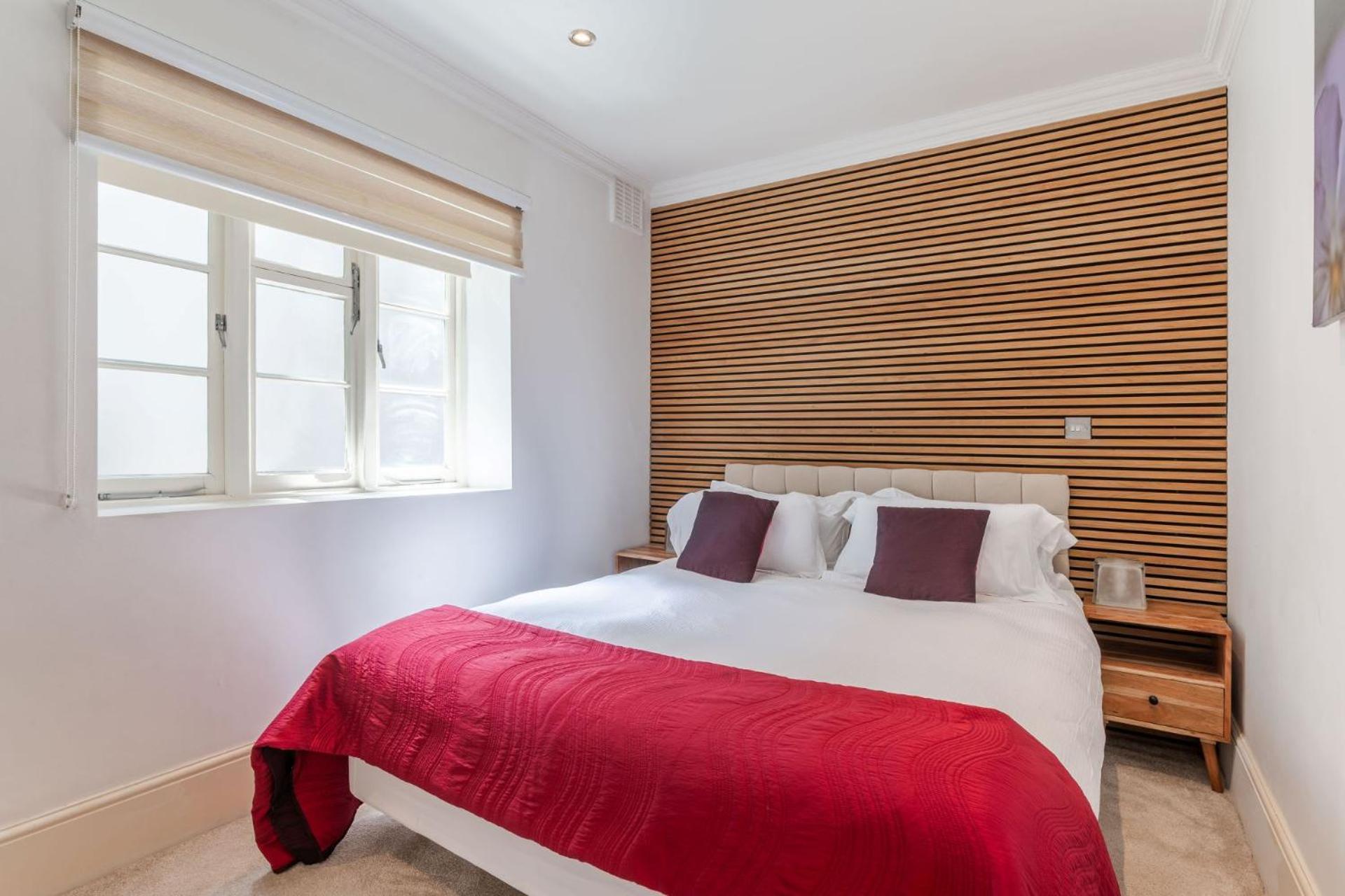 The "Red Room Apartment" - Fitzrovia - By Frankie Says London Exteriör bild