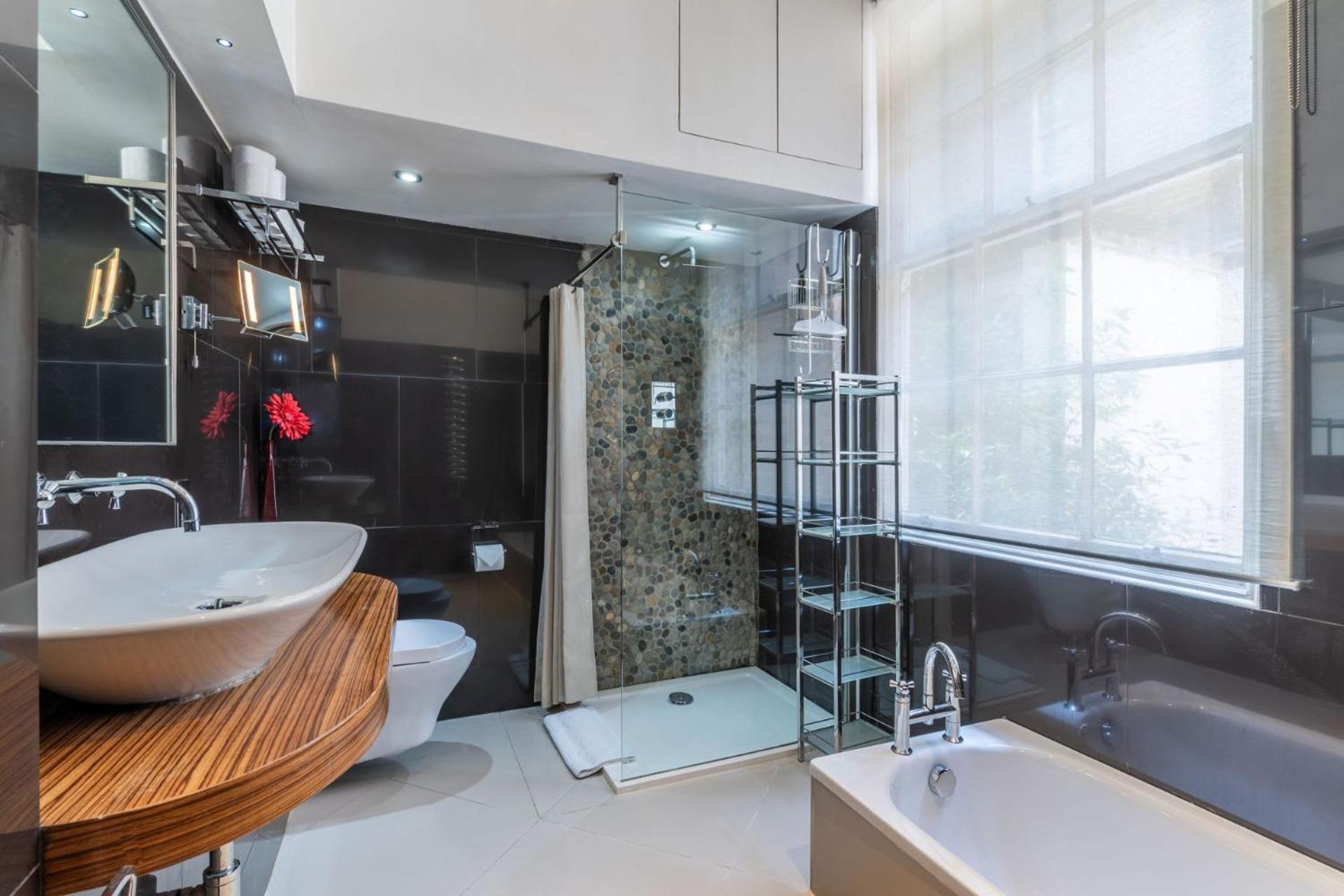 The "Red Room Apartment" - Fitzrovia - By Frankie Says London Exteriör bild